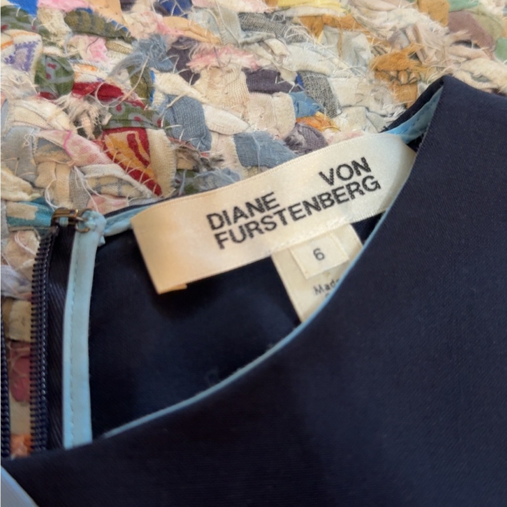 Diane Von Furstenberg tailored shift wool-blend Blue and Black Colorblock Dress - Picture 2 of 3
